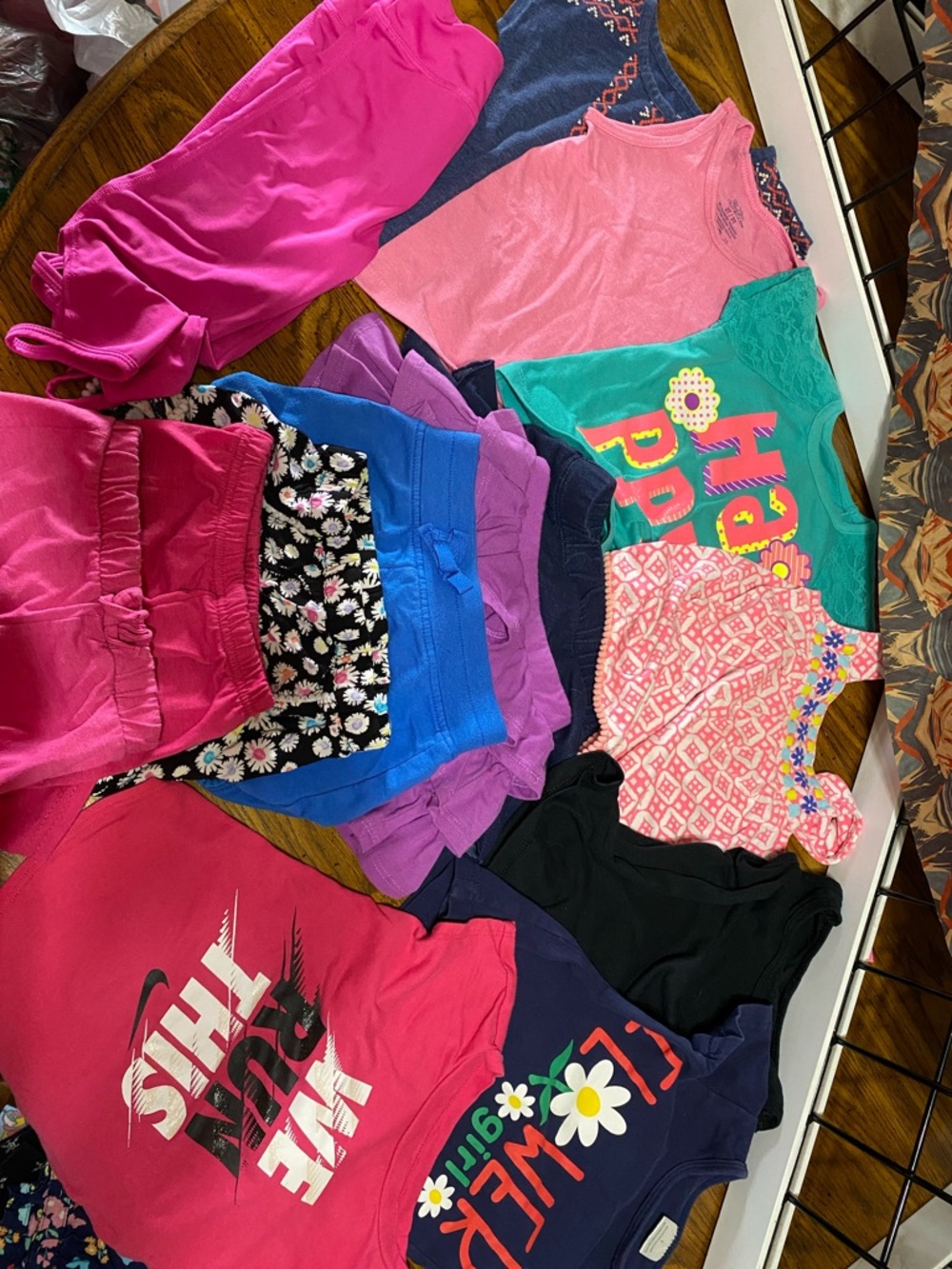 Multi brands, NIKE, Oshkosh, kidgets, cheetah … tops,shorts, leggings, skirts
